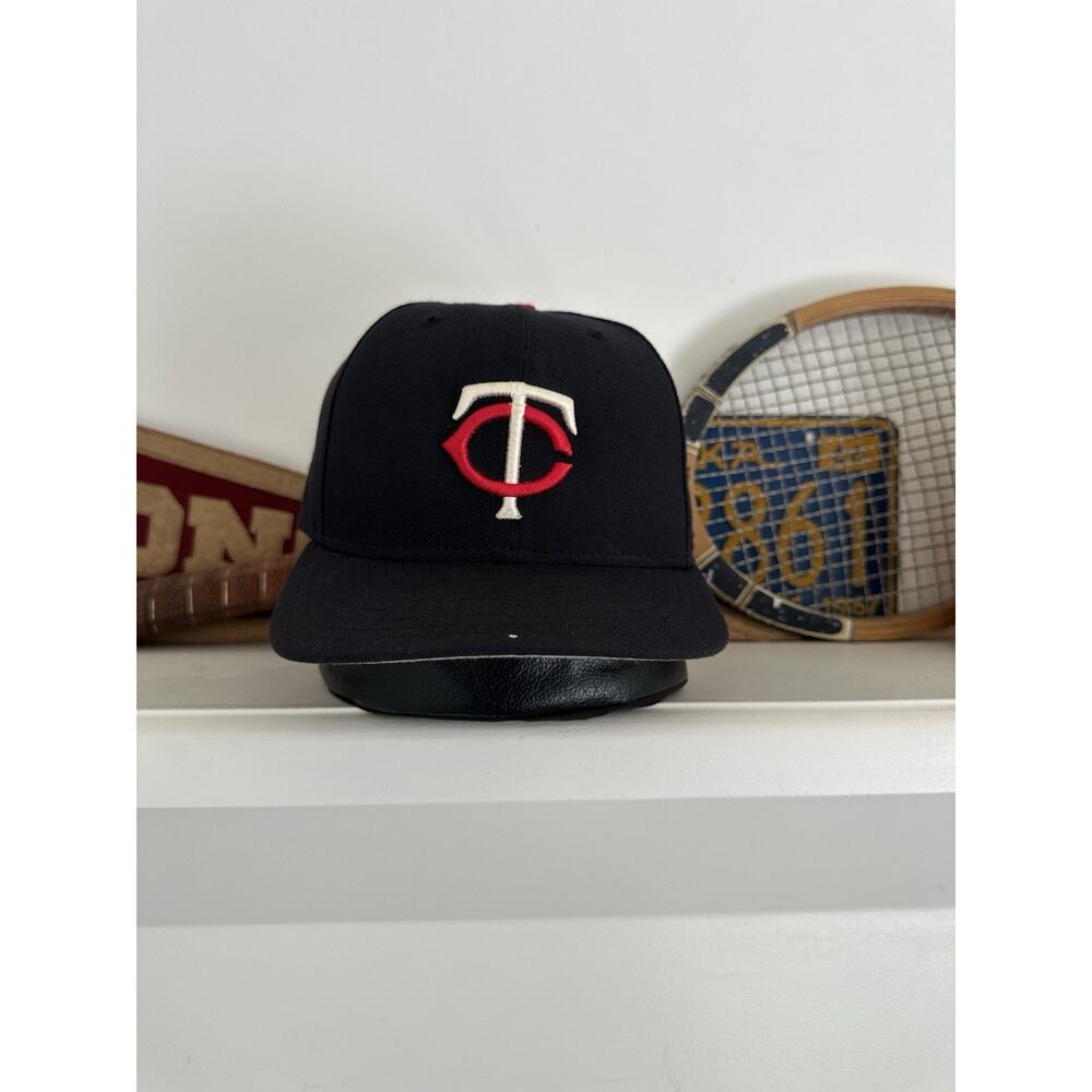 Vintage New Era Minnesota Twins Fitted Hat 7 3/8